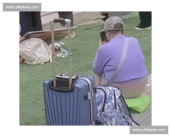 公众场合这般举动,与脱衣示众何异? 公众场合这般举动,与脱衣示众何异?